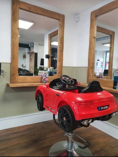 High Street Barbershop for Sale in Ware, Hertfordshire Photo 6