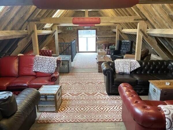 Award Winning Trail Head Brewery and Tap House Located in the Surrey Hills Photo 6