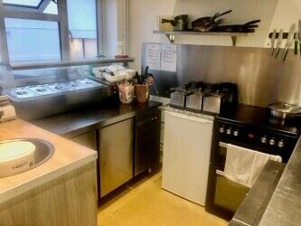Leasehold Café & Coffee Shop Located In Saltash Photo 6