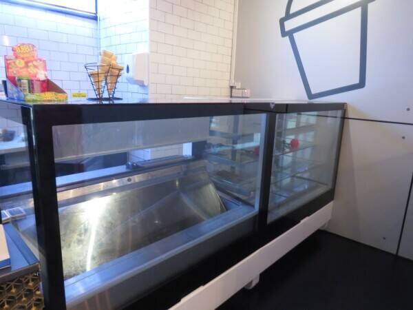Fully Fitted Hot Food Takeaway & Dessert Business Photo 6