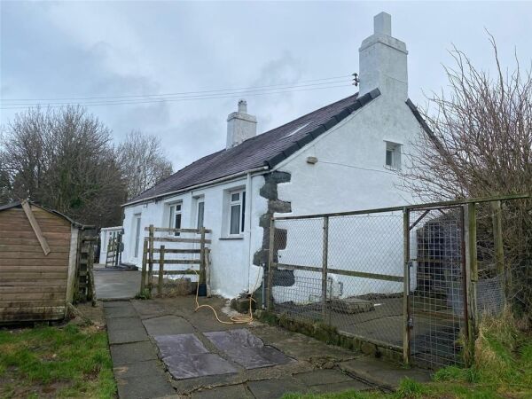Under Offer: Recently Closed Licensed Boarding Kennels - Gwynedd Photo 6