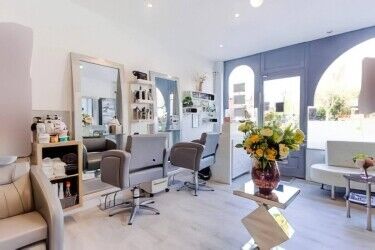 Hair and Beauty Salon for sale In Windlesham Photo 5