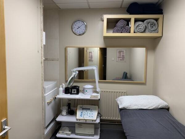 A Superb High Sales Beauty Salon in Beeston Town Centre. 'For Sale' Photo 6