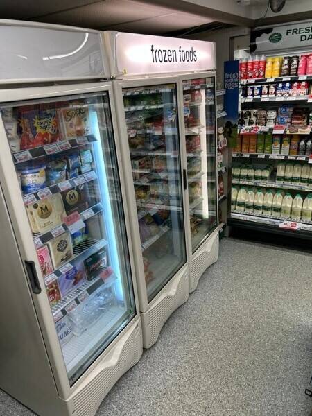 Traditional licenced convenience store located in the South Ayrshire town of Prestwick. (ref 1568) Photo 6