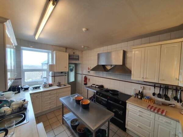 A luxury 8 en-suite bedroom country guest house Photo 6