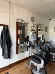Barbers shop goodwill / lease, and contents for sale Wirral Photo 5