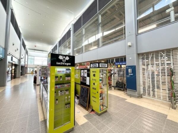 Leasehold Vape & Mobile Phone Accessories Kiosk Located In Coventry Photo 6