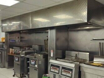 Leasehold Staff Run Fully Fitted Fried Chicken Shop for Sale in London Photo 3