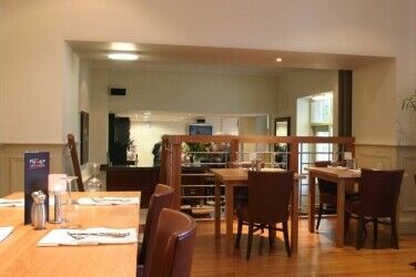 Superb 12-Bedroom 4 -Star Boutique Hotel in heart of Scotland’s Golf Coast Photo 6