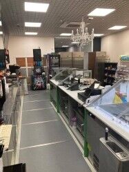 Ice Cream, Sweets and Desserts cafe for sale in Dunfermline Town Centre Photo 1