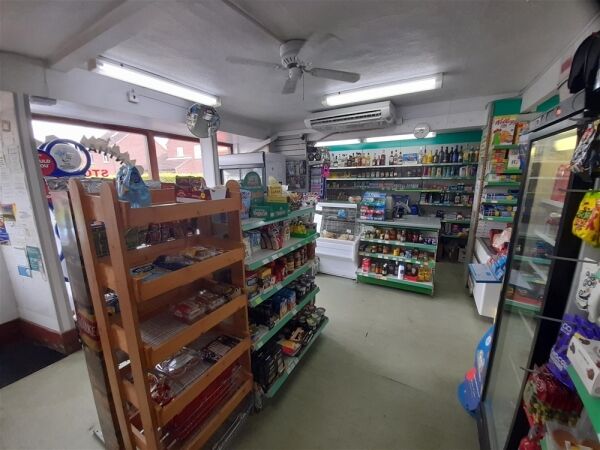 Off License & Convenience For Sale in Market Rasen Photo 6