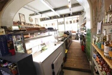 A wonderful opportunity to acquire a vegetarian/vegan cafe in Frome, Somerset. Photo 6