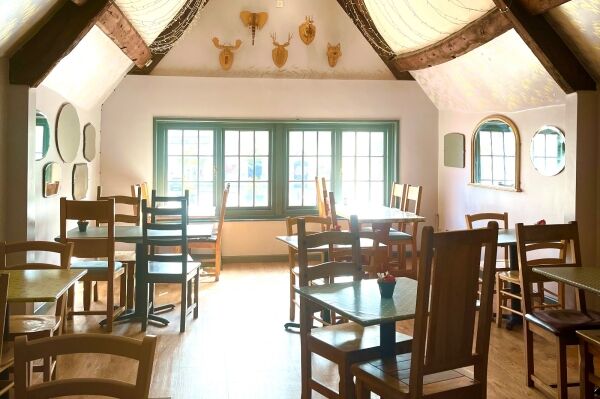 Licenced Cafe - Devizes Photo 6