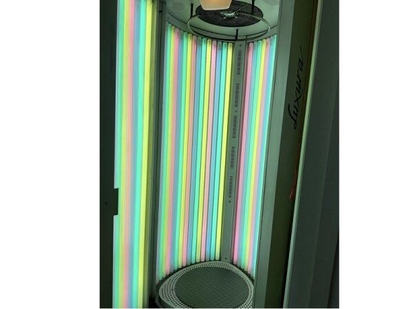 Well established beauty and tanning salon for sale Photo 6