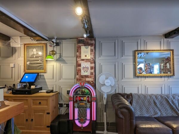 Well presented barbershop for sale Photo 6
