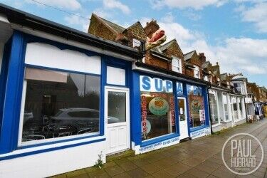 Seaside Fish and Chip Shop with Accommodation - Hunstanton, Norfolk. Photo 6