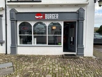 Popular Burger Restaurant & Takeaway For Sale Popular Burger Restaurant & Takeaway For Sale