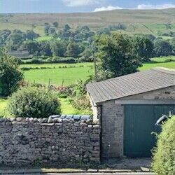 YORKSHIRE DALES- VILLAGE PUB Photo 6