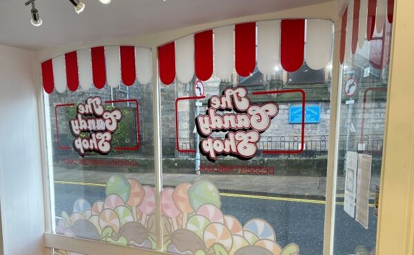 Popular & Well-Equipped Dessert Parlour in Moray Photo 6
