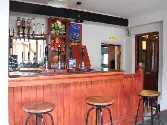 BEDFORDSHIRE/CAMBS BORDER - TWO BED CHARACTER PUB WITH LARGE PLOT Photo 6