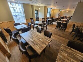 Exceptionally Well Equipped & Presented 100 Cover Town Centre Restaurant & Bar Premises Photo 6
