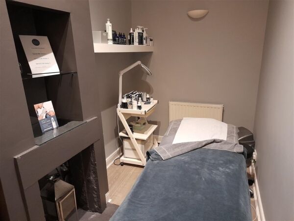 Beauty, Therapy & Tanning For Sale in Mirfield Photo 6
