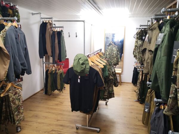 Turnkey Army & Navy Store in Worksop, Nottinghamshire (can be relocated) Photo 6