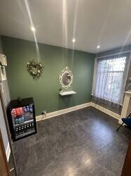 Hair salon & barbers for sale Photo 6
