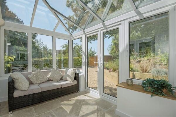 INDEPENDENT JOINERY COMPANY OFFERING BESPOKE WOODEN FURNISHINGS Photo 6