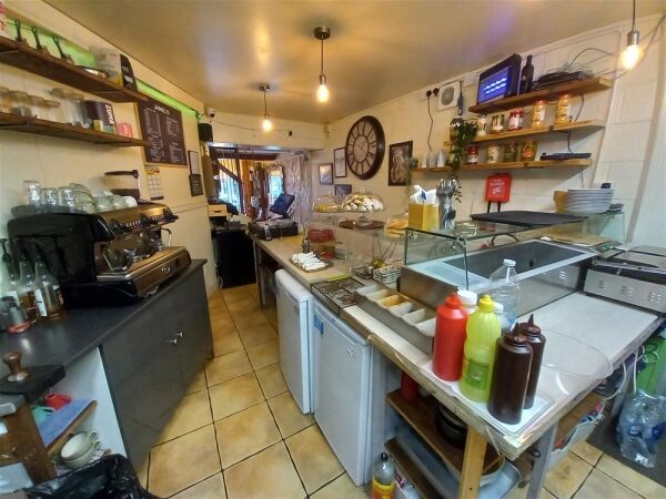 Cafe & Sandwich Bars For Sale in Oakham Photo 6