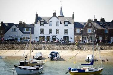 Traditional Public House 11 En-Suite Letting Rooms with Sea Views Photo 6
