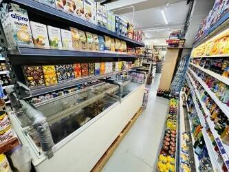 Prime Location Offlicense / Convenience store for SALE in East London - with value add potential Photo 6