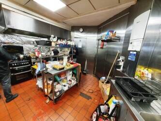 DAY TIME CAFÉ & KEBAB HUT WITH FULL A3 & A5 LICENCE (2300) Photo 6
