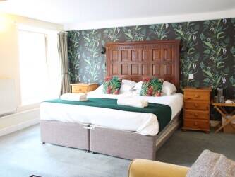 SUFFOLK - TOWN CENTRE PUB & RESTAURANT WITH 4 EN SUITE LETTING BEDROOMS Photo 6