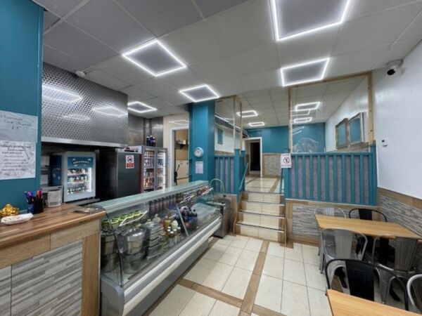 Leasehold Fish & Chip Takeaway Located In Earl Shilton Photo 6