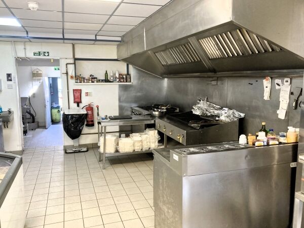 FISH & CHIP/FAST FOOD TAKEAWAY Photo 6