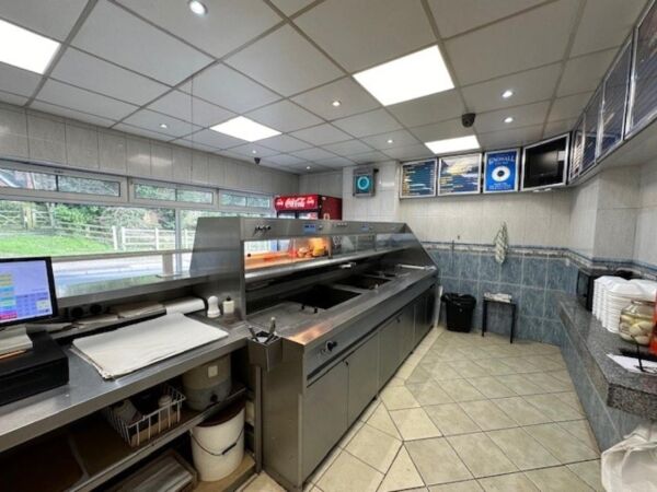 Leasehold Fish & Chip Takeaway Located In Gnosall Photo 6