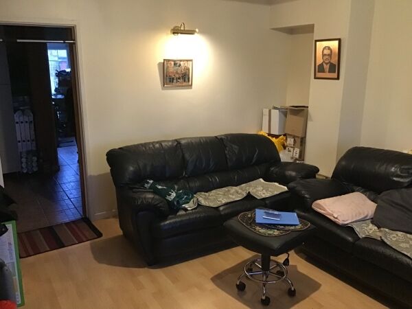 Convenience Store with 4 Bed Home, Newport Photo 6