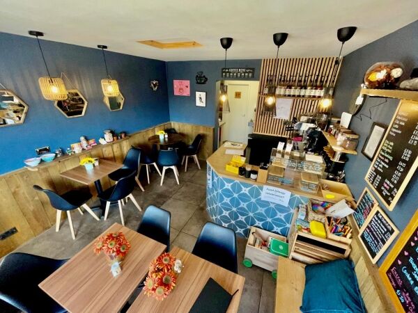 Leasehold Café & Coffee Bar Located St Austell Photo 6