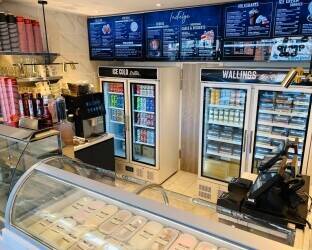 Well Established Fully Fitted Dessert & Coffee Shop in Prime Town Centre Location / alcohol licence
