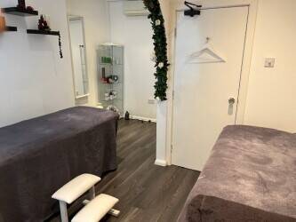 Beauty Salon For Sale renovated to the highest Spec in affluent area with regulars & repeat custom Photo 5