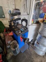 Workshop garage facility Photo 7