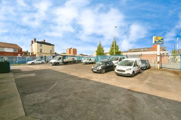 MOT And Vehicle Repair Business - Birkenhead Photo 6