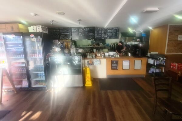 Established Cafe - Cardiff Photo 6