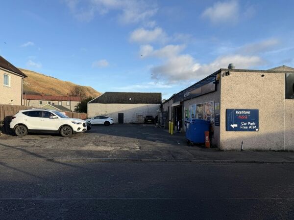 Modern Branded Keystore Convenience Store in Popular Central Scotland Location Photo 6
