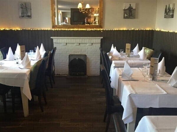 FULLY LICENSED FINE DINING RESTAURANT & WEDDING VENUE FOR SALE IN DELIGHTFUL HERTFORDSHIRE VILLAGE Photo 7