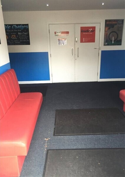 FREE OF TIE AIR CONDITIONED SPORTS BAR & POOL HALL FOR SALE IN BRAINTREE Photo 7
