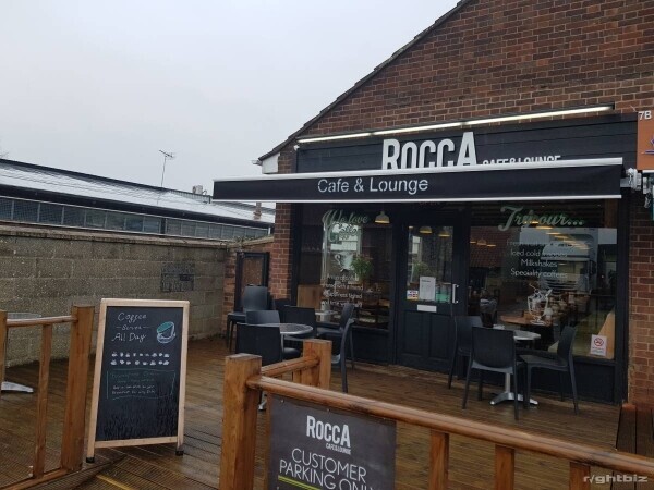 Coffee shop/Restaurant in town centre Photo 7