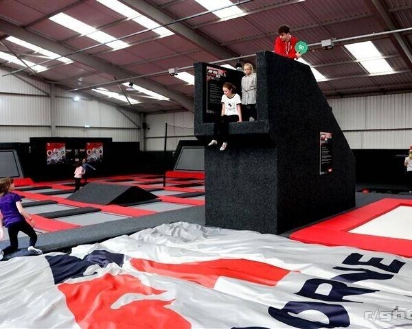 STATE-OF-THE-ART TRAMPOLINE PARK Photo 7