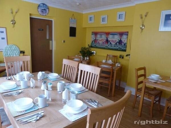9 Bedroom Guest House in Clacton Essex Close to Sea front, pier and town centre Photo 7